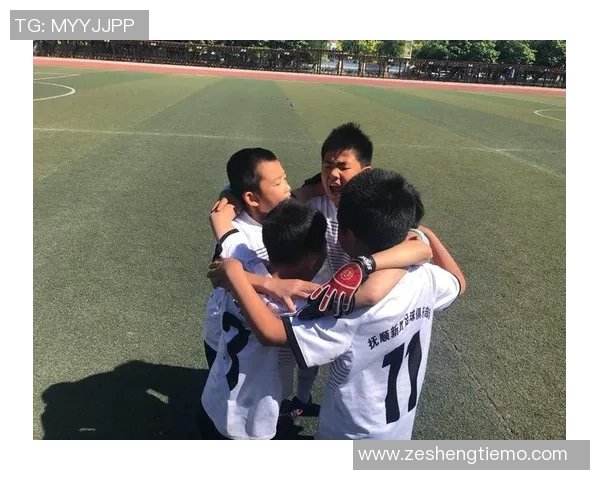 足球明星马多拉贡的传奇人生与赛场辉煌成就全解析